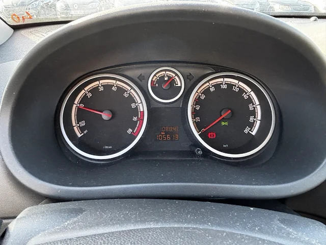 Opel corsa 1 2i essentia,2014 - afbeelding 28 van  28