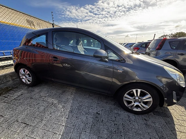 Opel corsa 1 3 cdti ecoflex enjoy start stop dpf,2011 - afbeelding 21 van  26