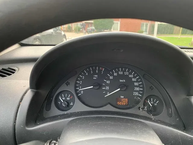 Opel corsa 1.0 12v essentia, 88-np-zp - afbeelding 6 van  15