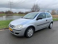 Opel corsa 1.0 12v essentia, 88-np-zp