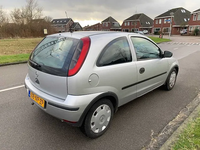 Opel corsa 1.0 12v essentia, 88-np-zp - afbeelding 8 van  15