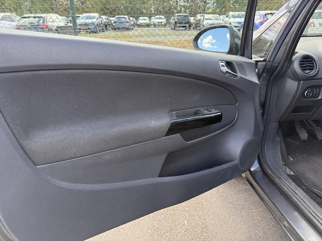 Opel corsa 1.0i essentia 65, 2011 - afbeelding 30 van  32