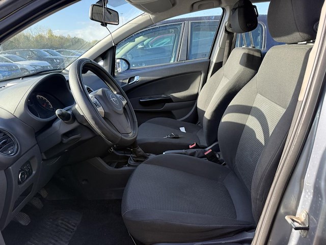 Opel corsa 1.0i essentia,2010 - afbeelding 24 van  26