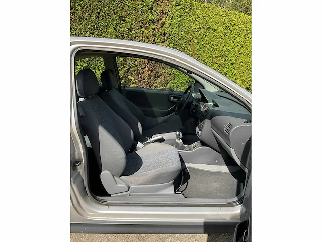 Opel corsa 11-hk-bj - afbeelding 8 van  37