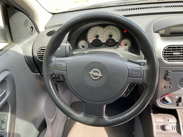 Opel corsa 11-hk-bj - afbeelding 11 van  37