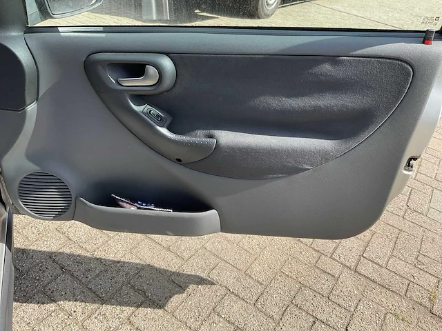 Opel corsa 11-hk-bj - afbeelding 16 van  37