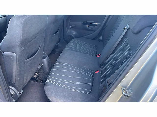 Opel corsa 1.2-16v 111 edition 2010 | 84-kvr-7 i - afbeelding 14 van  16