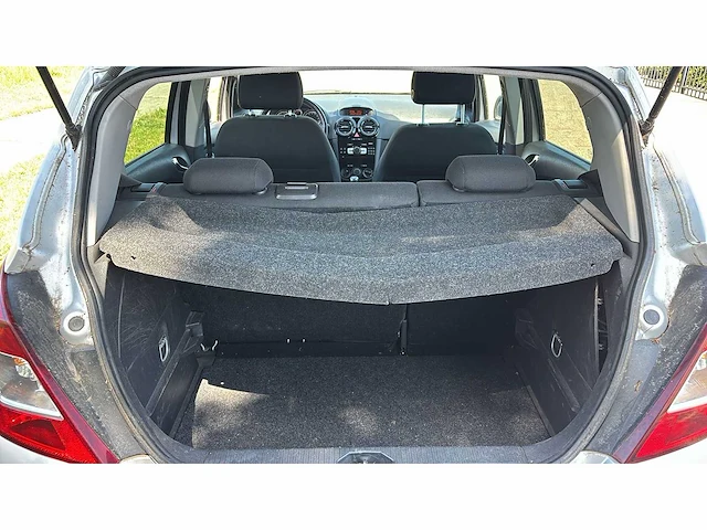 Opel corsa 1.2-16v 111 edition 2010 | 84-kvr-7 i - afbeelding 16 van  16
