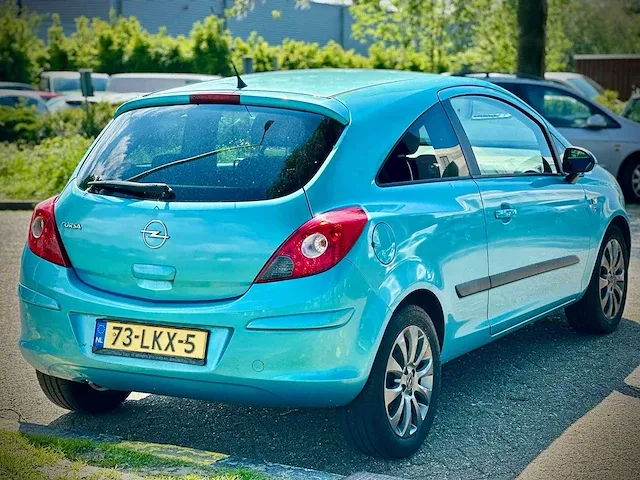 Opel corsa 1.2 16v '111' edition, 73-lkx-5 - afbeelding 9 van  16