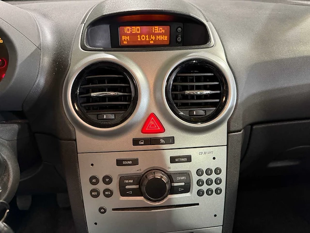 Opel corsa 1.2-16v 111 edition, tn-081-l - afbeelding 3 van  16