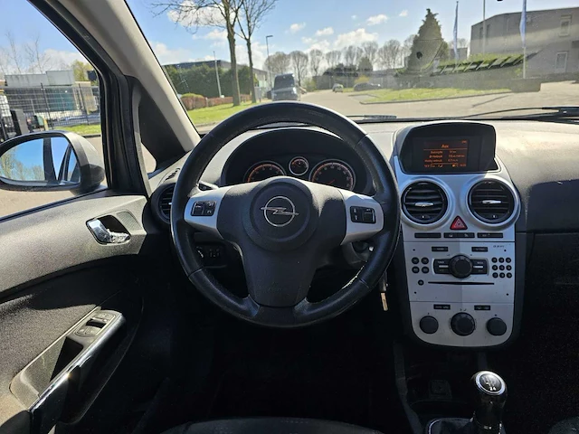 Opel corsa 1.2 16v berlin, 4-krz-16 - afbeelding 3 van  15