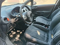 Opel corsa 1.2-16v business , 95-xj-sp - afbeelding 11 van  15