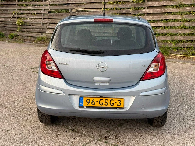 Opel corsa 1.2-16v business , 96-gsg-3 - afbeelding 3 van  11