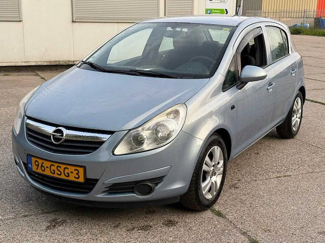 Opel corsa 1.2-16v business , 96-gsg-3 - afbeelding 1 van  11