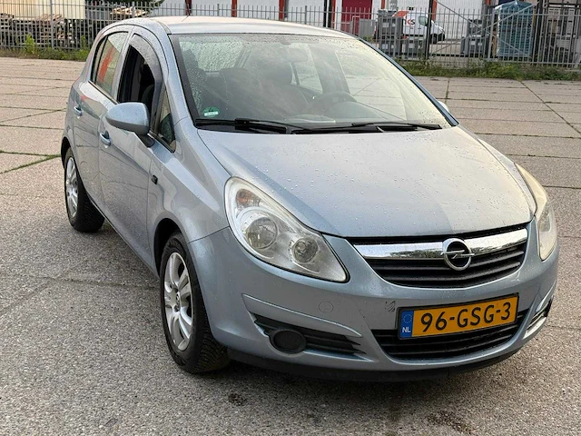 Opel corsa 1.2-16v business , 96-gsg-3 - afbeelding 4 van  11