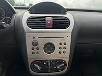 Opel corsa 1.2-16v comfort | 56ljkz | bj 2003 - afbeelding 7 van  8