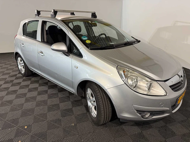 Opel corsa 1.2-16v cosmo, 45-tjl-8 - afbeelding 10 van  13