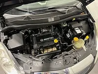 Opel corsa 1.2-16v edition j-086-hr - afbeelding 9 van  19