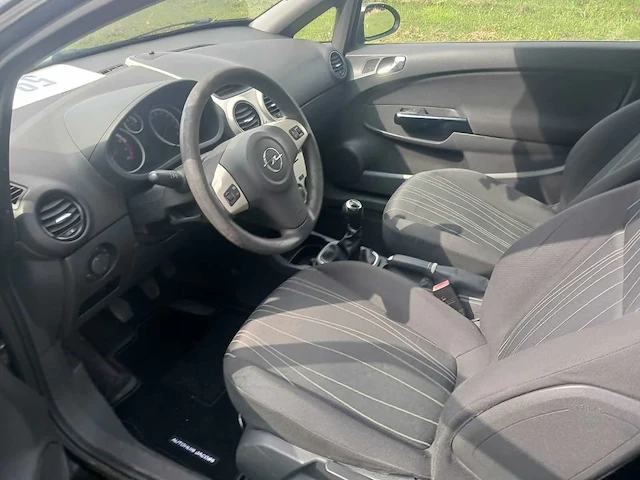 Opel corsa 1.2-16v enjoy , 4-xlj-56 - afbeelding 11 van  15