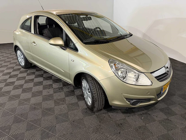 Opel corsa 1.2-16v enjoy, 61-xr-db - afbeelding 9 van  12