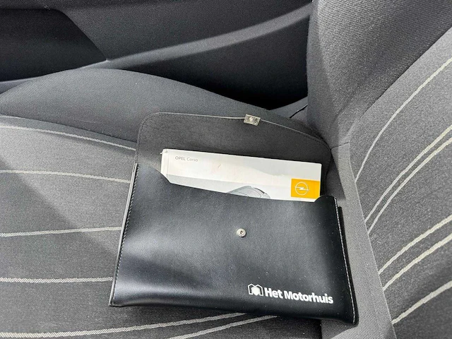 Opel corsa 1.2-16v enjoy airco 70-gjb-2 - afbeelding 5 van  13