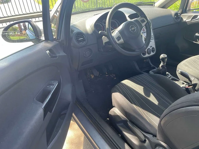 Opel corsa 1.2-16v essentia car 2007 | tz-317-g - afbeelding 7 van  8