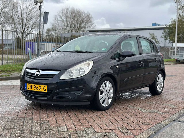 Opel corsa 1.2-16v essentia , gh-962-g - afbeelding 1 van  19