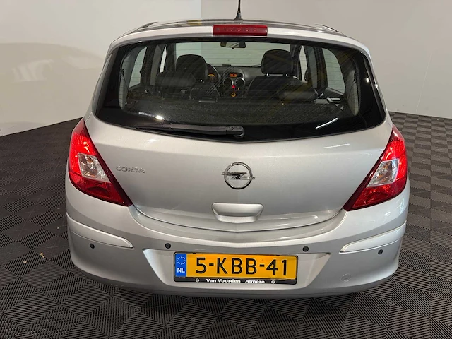 Opel corsa 1.2-16v rhythm, 5-kbb-41 - afbeelding 8 van  14