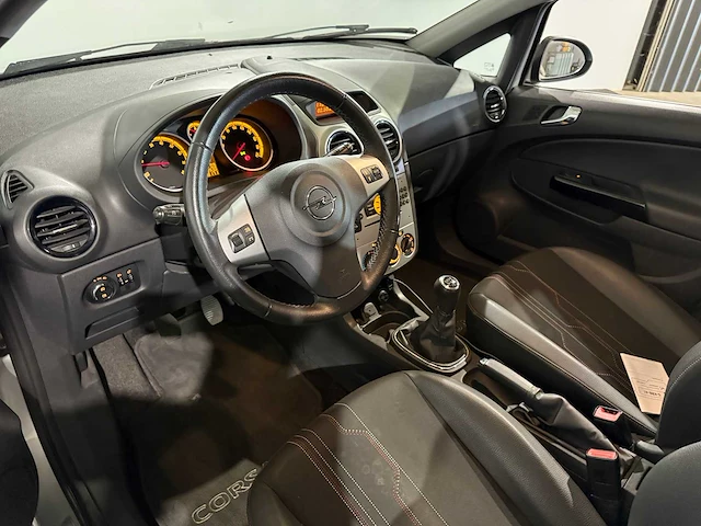 Opel corsa 1.2-16v rhythm, 5-kbb-41 - afbeelding 14 van  14