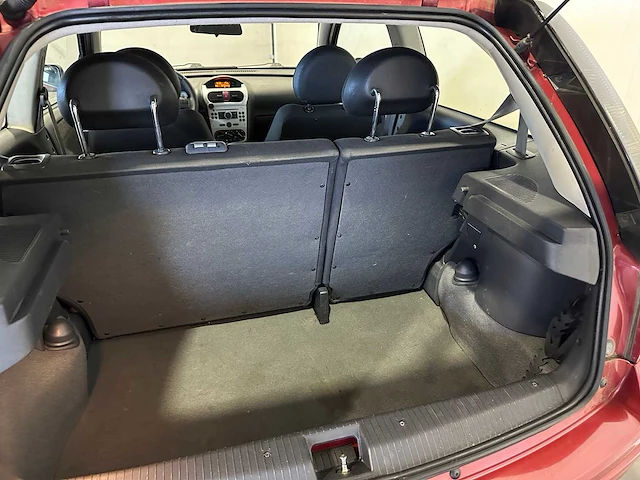 Opel corsa 1.2-16v silverline 60-sz-rs - afbeelding 21 van  21