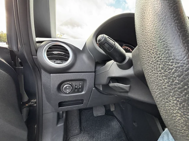 Opel corsa 1.2i enjoy easytronic 85 at,2014 - afbeelding 8 van  35