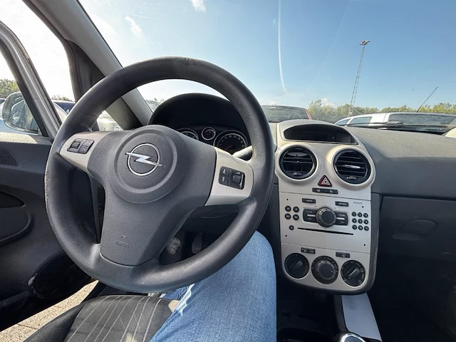 Opel corsa 1.2i essentia 80, 2008 - afbeelding 29 van  31