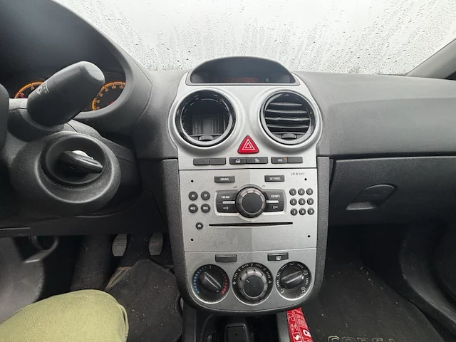 Opel corsa 1.3 cdti ecoflex essentia start/stop dpf,2012 - afbeelding 3 van  27