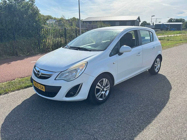 Opel corsa 1.3 cdti ecoflex s/s cosmo 2013 | 7-kzj-84 - afbeelding 5 van  9