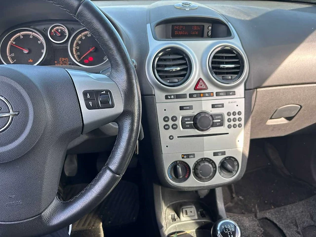 Opel corsa 1.3 cdti ecoflex s/s cosmo 2013 | 7-kzj-84 - afbeelding 6 van  9