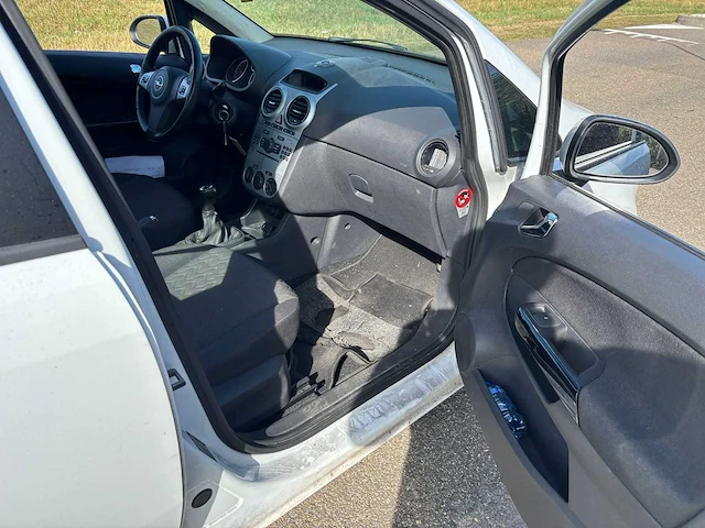 Opel corsa 1.3 cdti ecoflex s/s cosmo 2013 | 7-kzj-84 - afbeelding 8 van  9