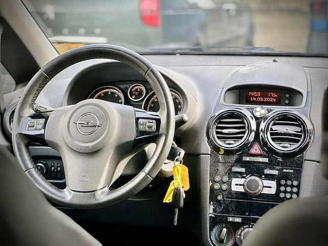 Opel corsa 1.4 16v 111 edition lpg, 29lrl9 - afbeelding 2 van  16