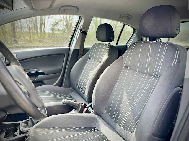 Opel corsa 1.4 16v 111 edition lpg, 29lrl9 - afbeelding 13 van  16