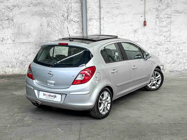 Opel corsa 1.4-16v bns sport 90pk 2007, 70-xh-jk - afbeelding 2 van  40