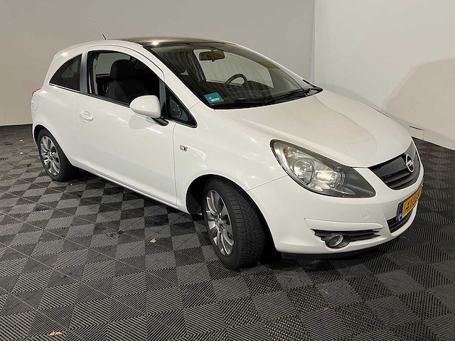 Opel corsa 1.4-16v color edit, 41-lgp-5 - afbeelding 10 van  13