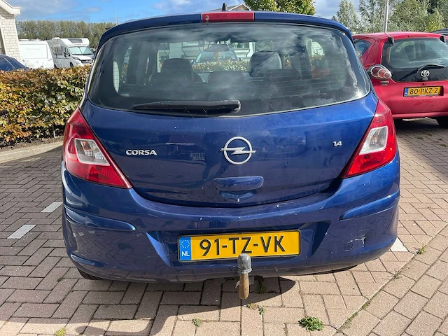 Opel corsa 1.4-16v cosmo 2007 | 91-tz-vk - afbeelding 4 van  8
