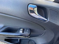 Opel corsa 1.4 16v cosmo 2010 | 46-nlg-5 - afbeelding 6 van  32
