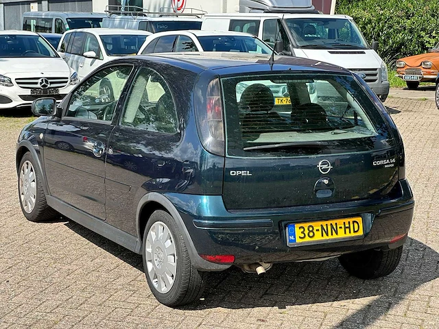 Opel corsa 1.4 16v cosmo semi-automaat, 38-nn-hd - afbeelding 11 van  16