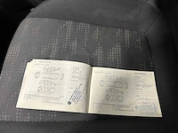 Opel corsa 1.4-16v edition 02-xkt-2 - afbeelding 11 van  24