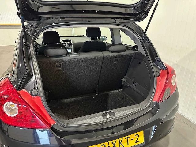 Opel corsa 1.4-16v edition 02-xkt-2 - afbeelding 17 van  24