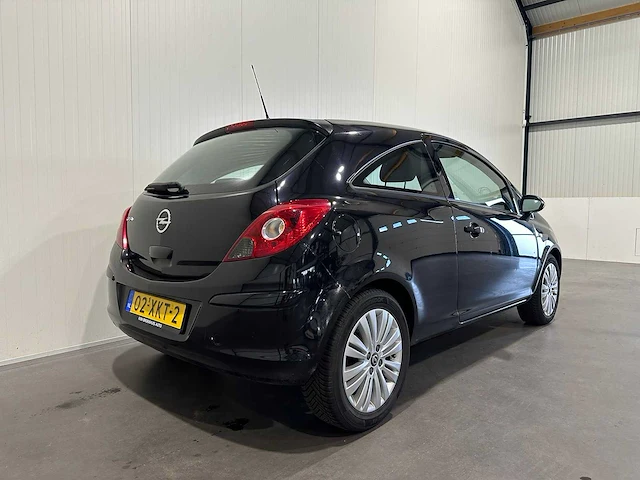 Opel corsa 1.4-16v edition 02-xkt-2 - afbeelding 20 van  24