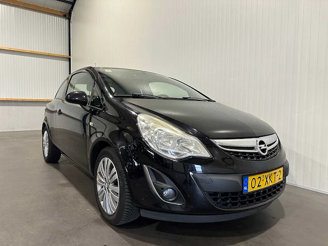 Opel corsa 1.4-16v edition 02-xkt-2 - afbeelding 22 van  24