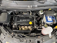 Opel corsa 1.4-16v edition, 29-kfb-4 - afbeelding 4 van  13