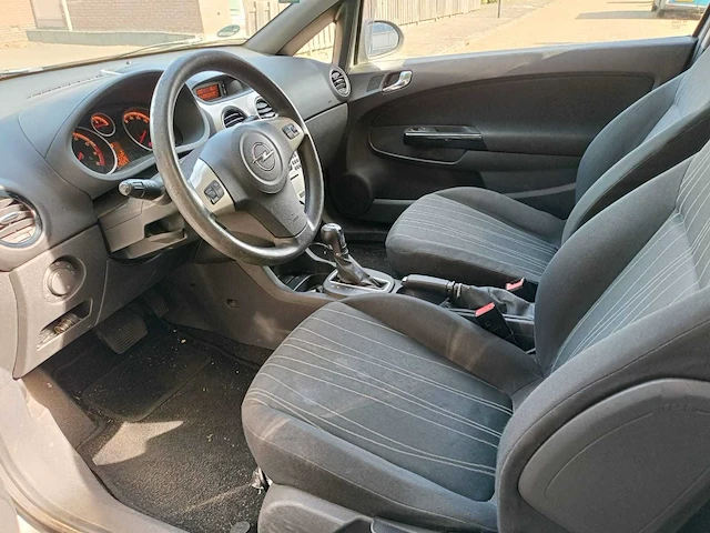 Opel corsa 1.4-16v enjoy , 12-zf-gf - afbeelding 12 van  16