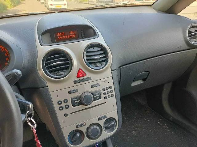 Opel corsa 1.4-16v enjoy , 12-zf-gf - afbeelding 15 van  16